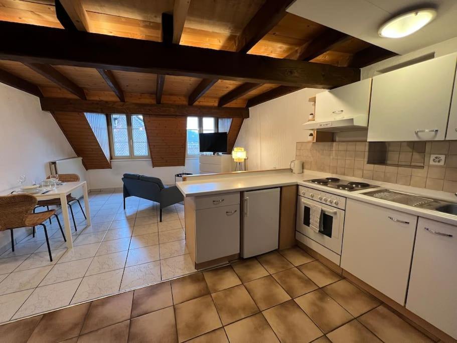 Charmant Appartement En Duplex A Porrentruy Extérieur photo