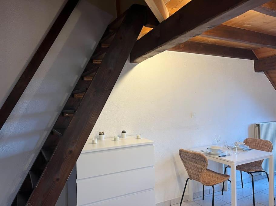 Charmant Appartement En Duplex A Porrentruy Extérieur photo